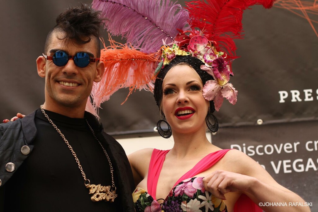 Red-carpets-musicians-red-feather-carpet-BMVA