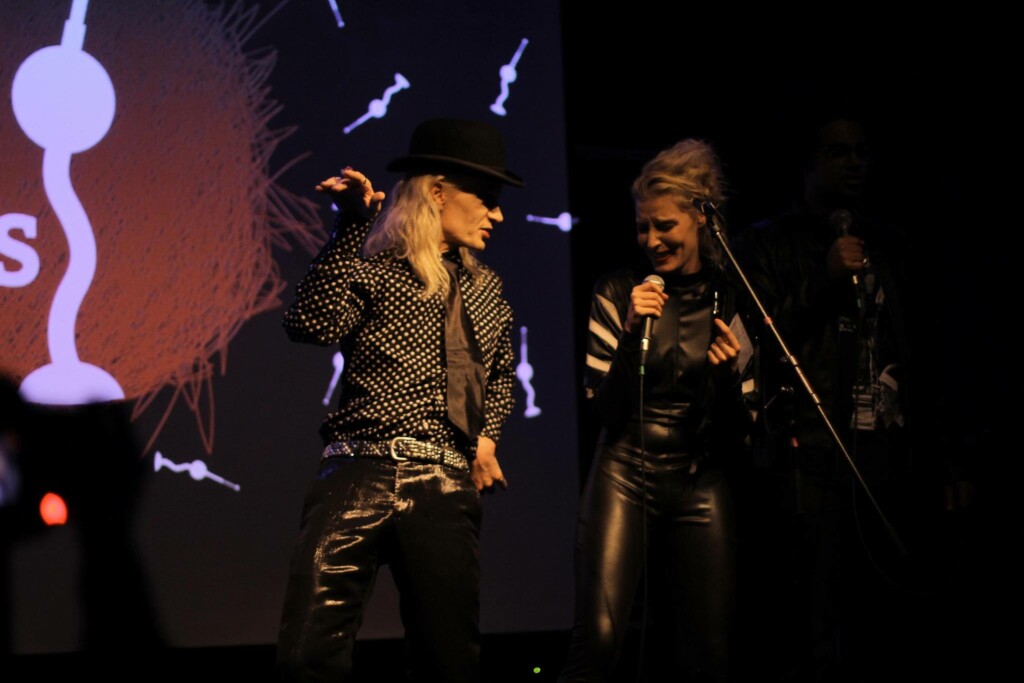 black-leather-performers-blonde-onstage-berlin-music-video-awards