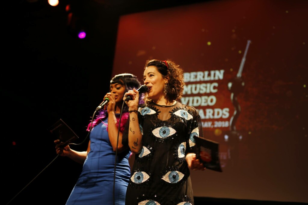presenters-onstage-berlin-music-video-awards-live